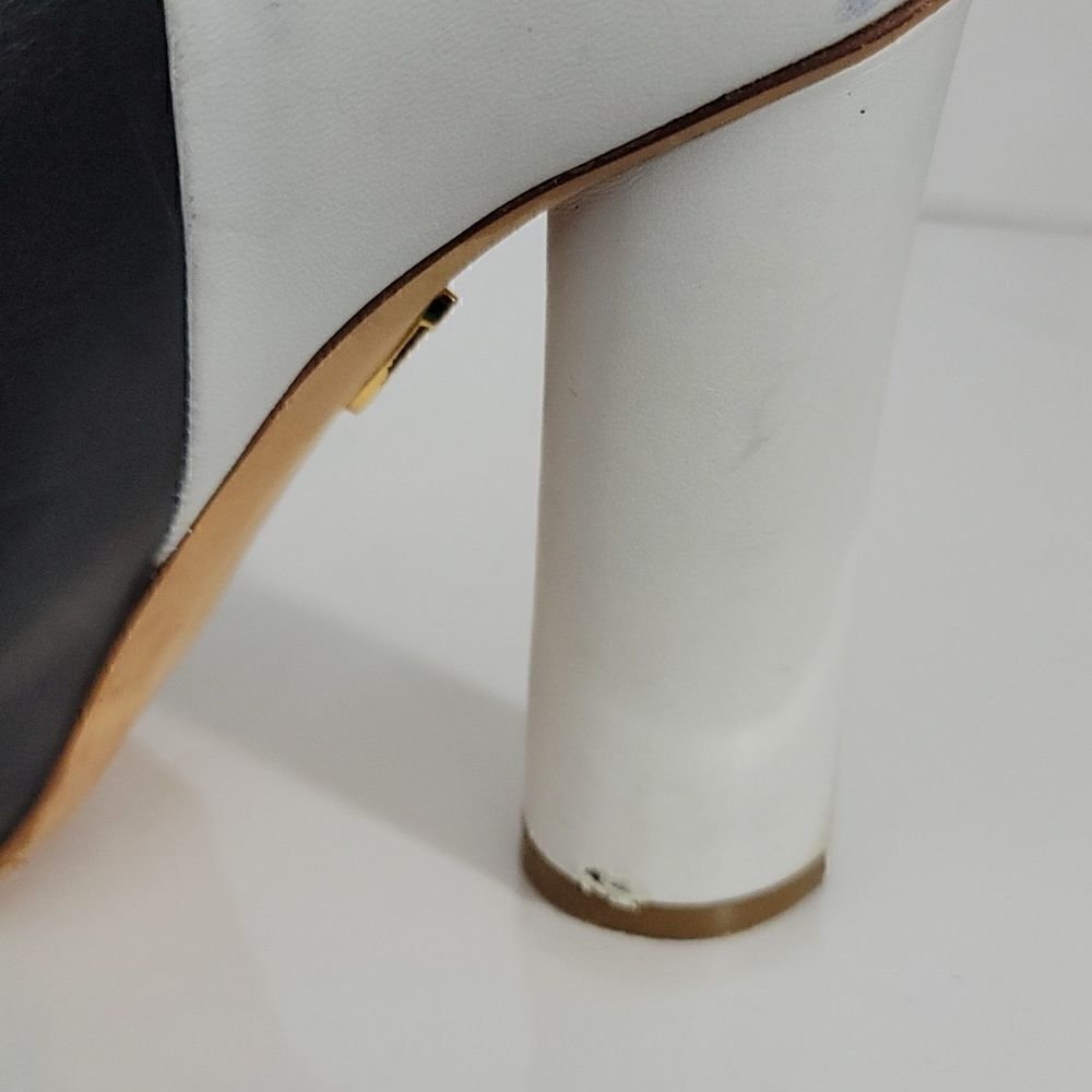 Maiyet Color Block Circular Heel Bootie - Picture 12 of 13